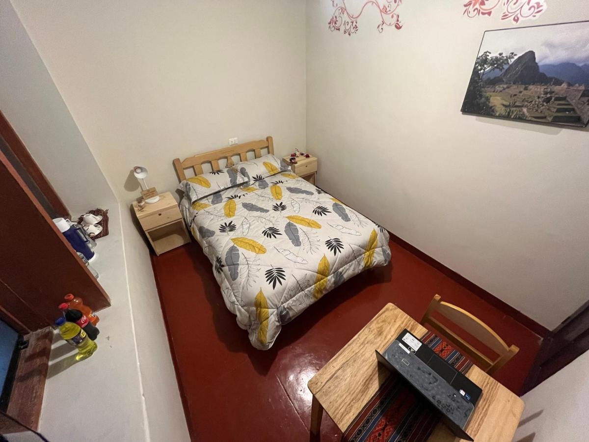 The Sleepy Mouse Hostel กุสโก ภายนอก รูปภาพ