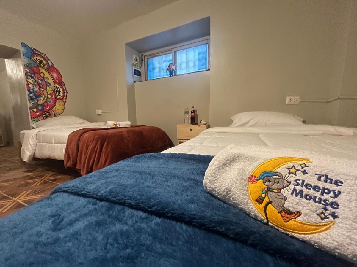 The Sleepy Mouse Hostel กุสโก ภายนอก รูปภาพ