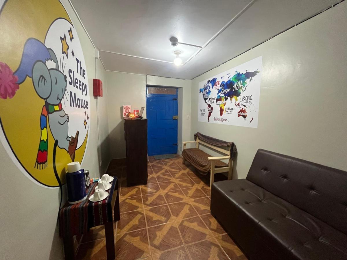 The Sleepy Mouse Hostel กุสโก ภายนอก รูปภาพ